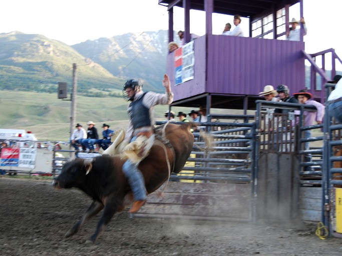 Cabins (Gardiner, Montana, United States)