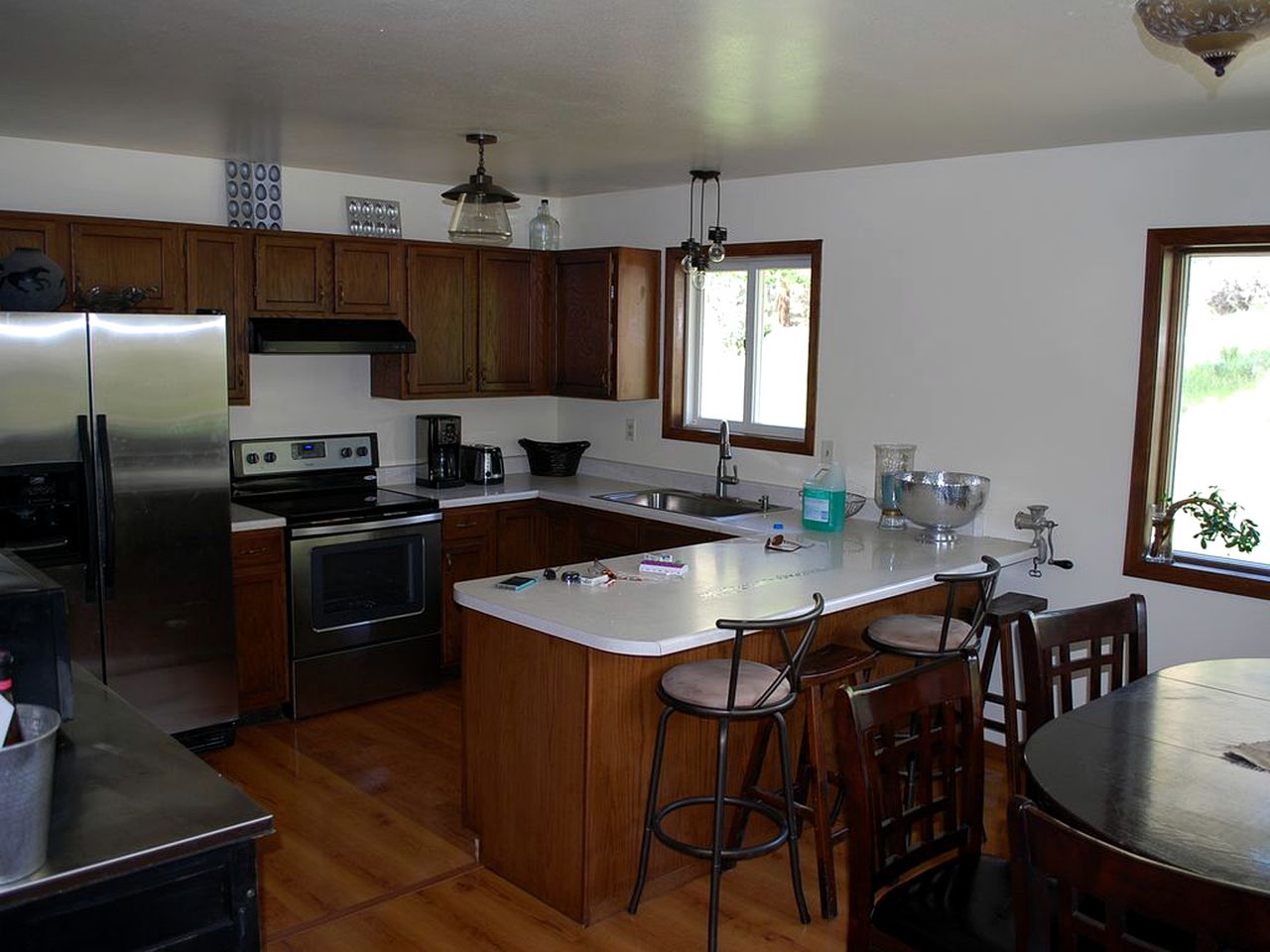 Spacious Family Cabin Rental near Yellowstone National Park in Montana