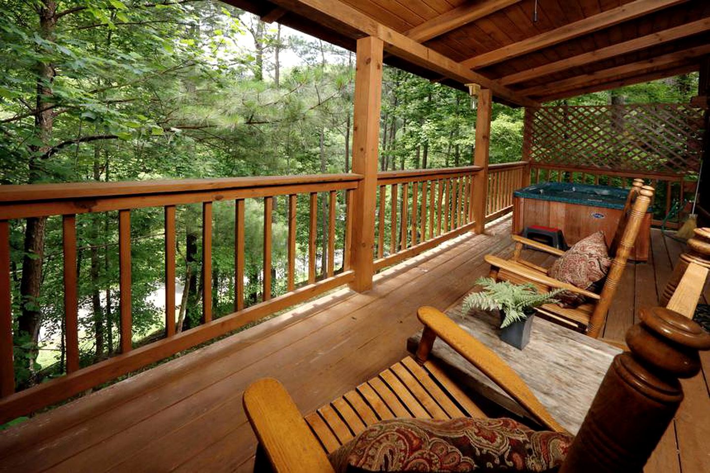 Pet-Friendly Log Cabin Rental with Wi-Fi and Netflix in Sevierville, Tennessee