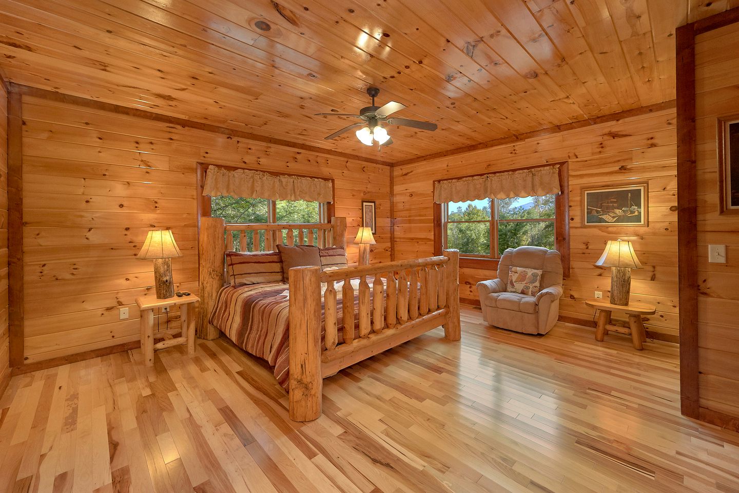 Stunning Cosby Cabin with a Pool and Hot Tub