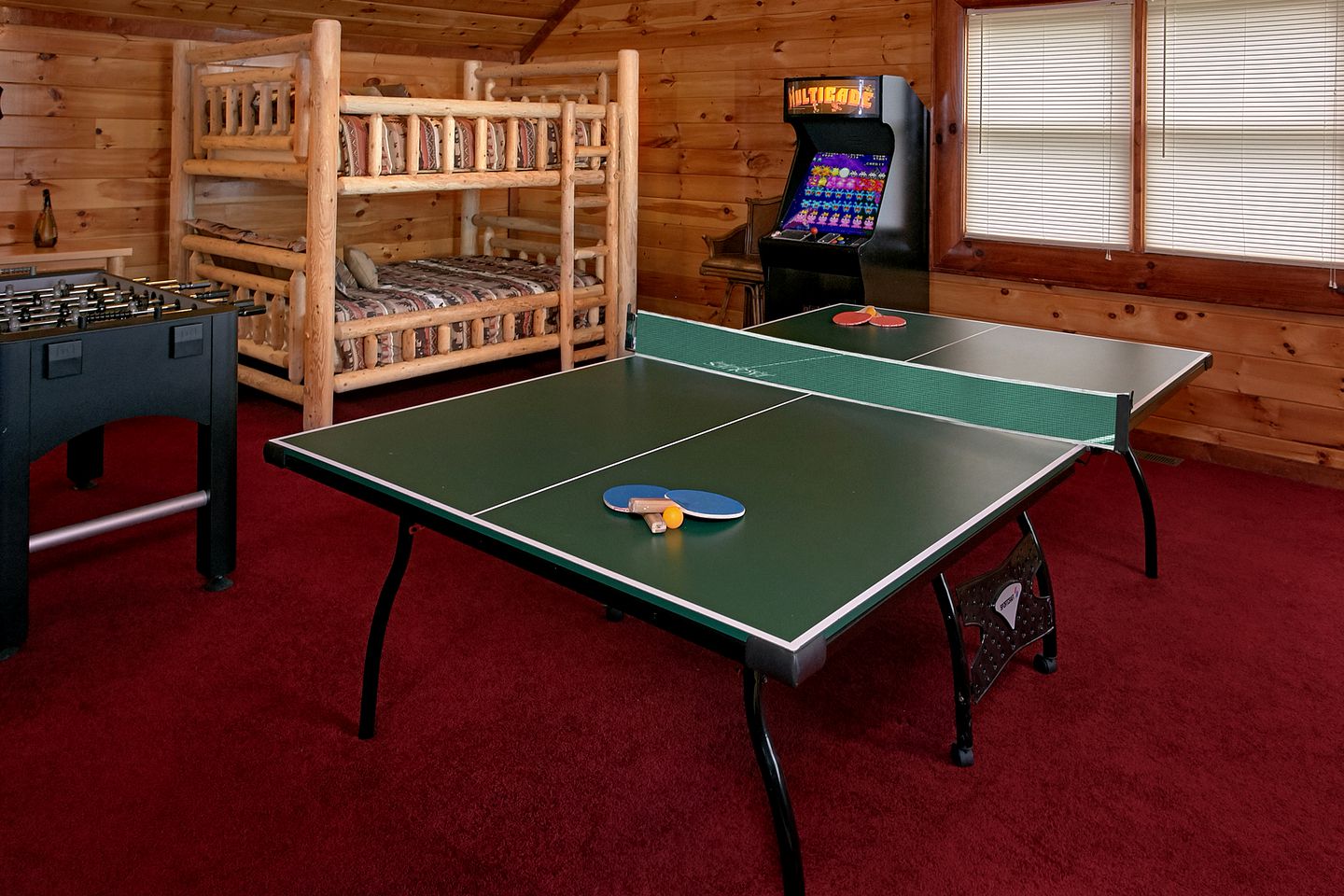 Stunning Cosby Cabin with a Pool and Hot Tub