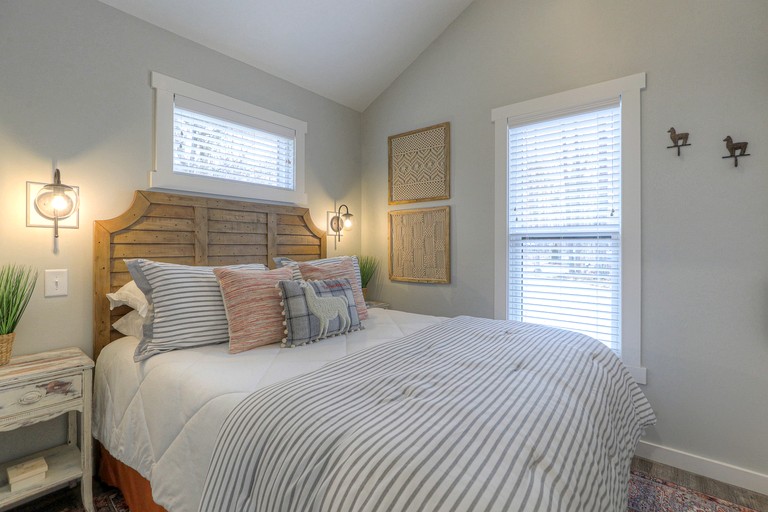 Cabins (United States of America, Monteagle, Tennessee)