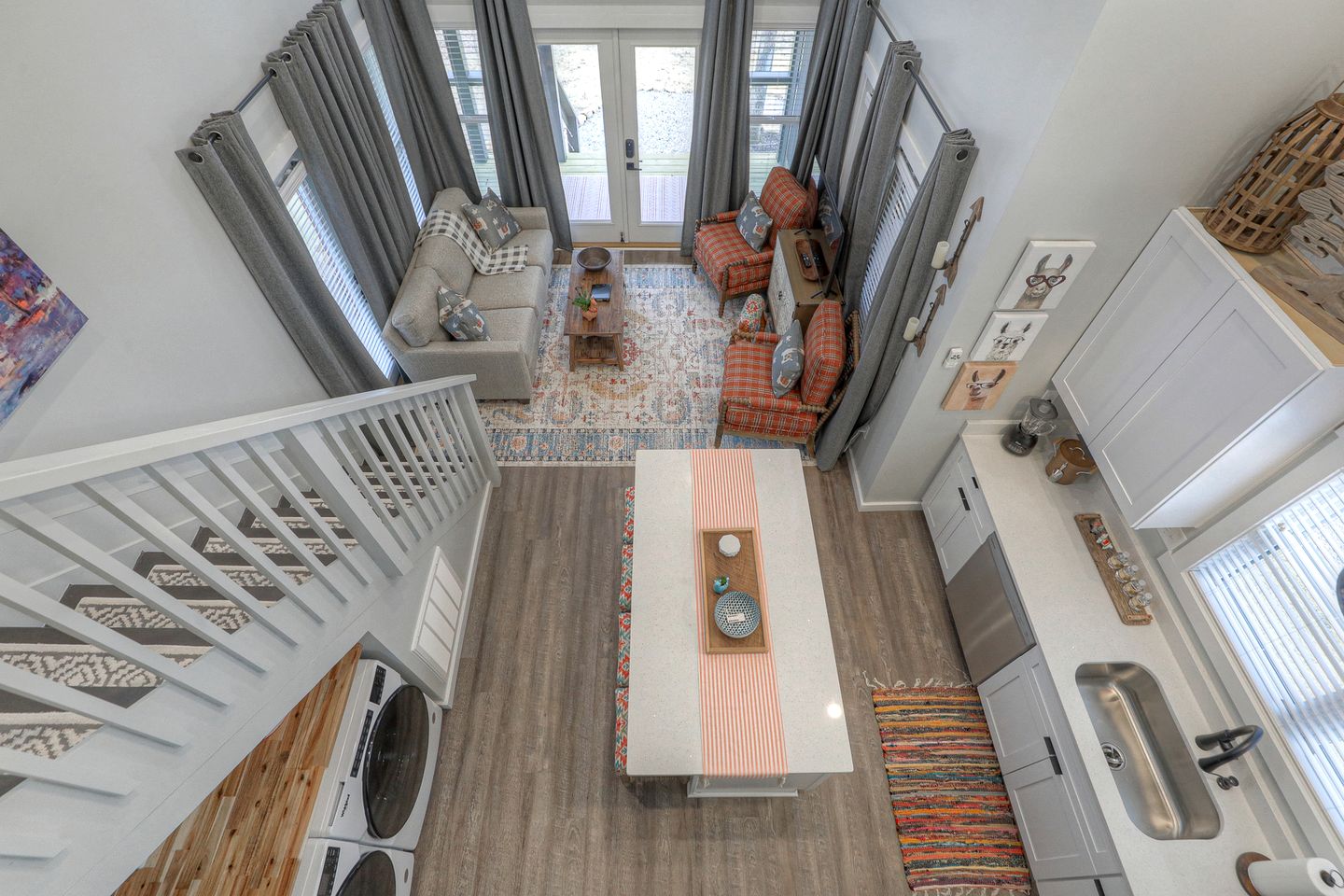 Incredible Cabin with Fire Pit and Great Vistas in Monteagle, Tennessee