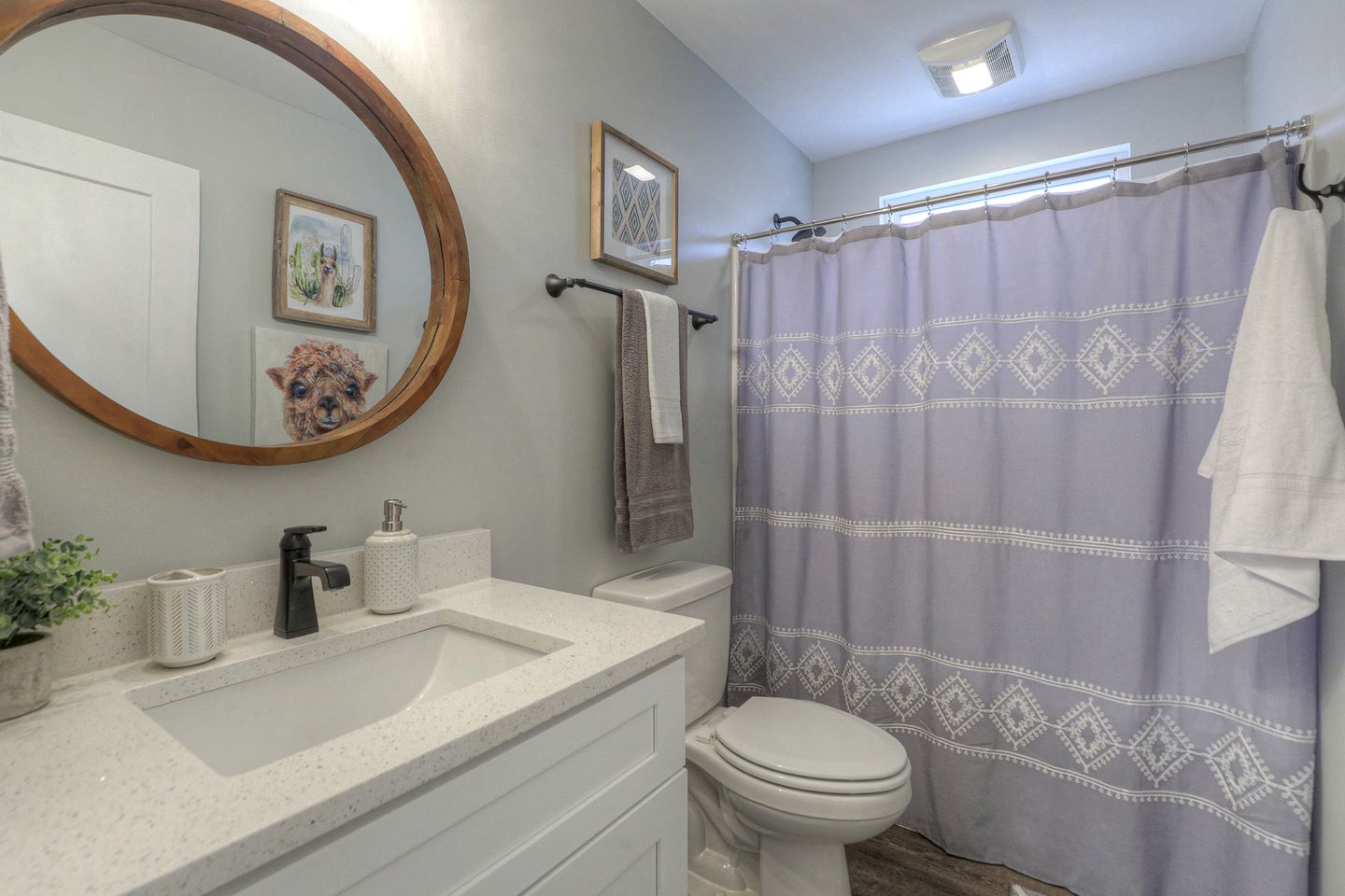 Incredible Cabin with Fire Pit and Great Vistas in Monteagle, Tennessee