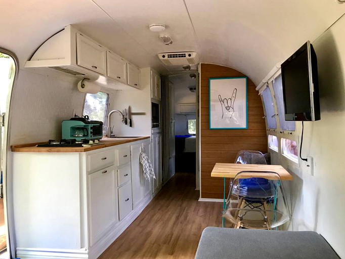 Airstreams (Mason, Texas, United States)