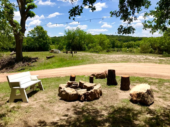 Airstreams (Mason, Texas, United States)