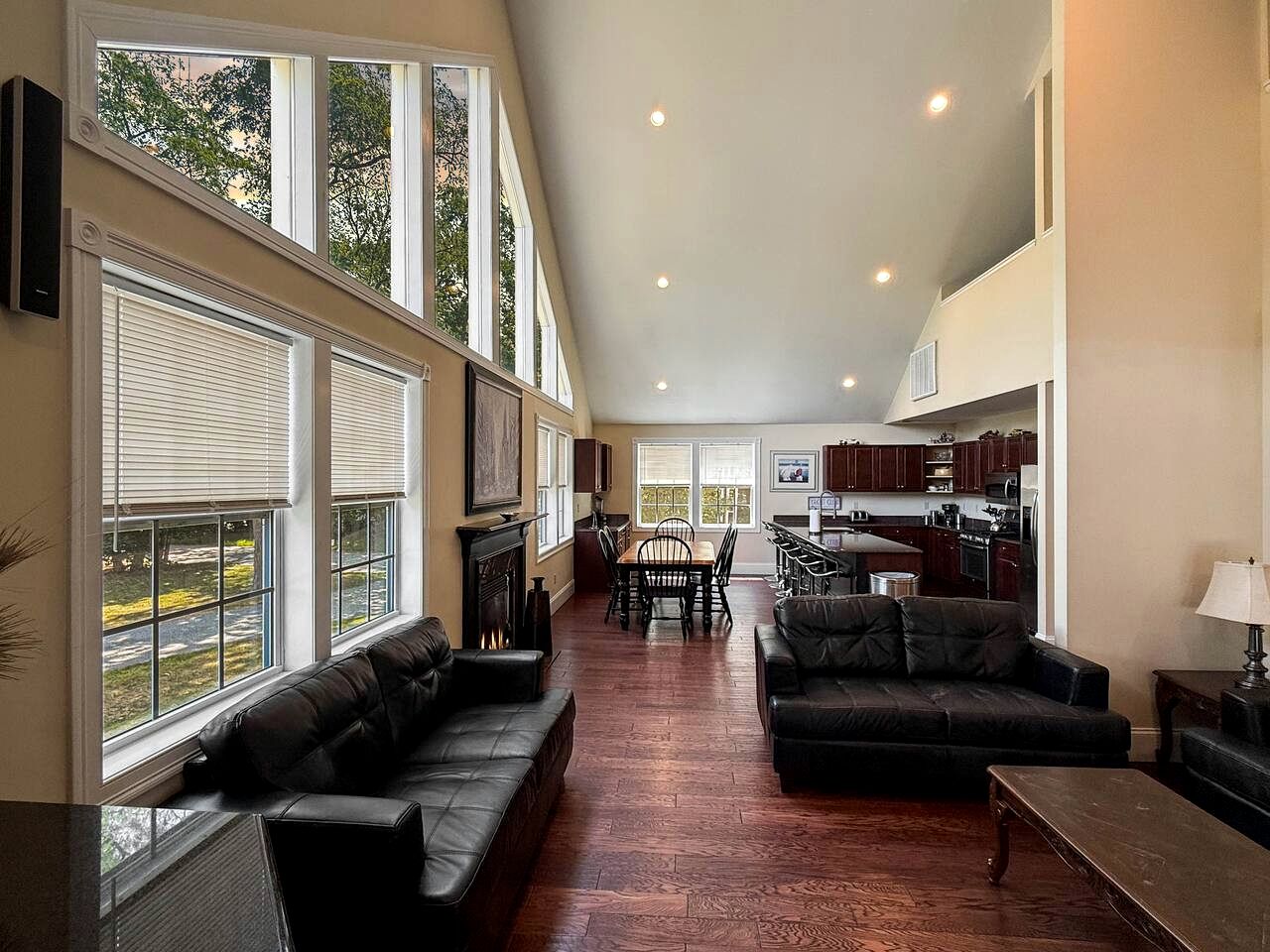 Luxury Side-by-Side Vacation Homes with Hot Tubs near Downtown North Conway, New Hampshire