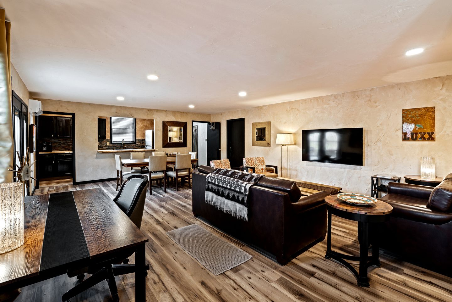 Newly Renovated Vacation Rental with Private Patio Near Glamping & RV Park in Taos, New Mexico