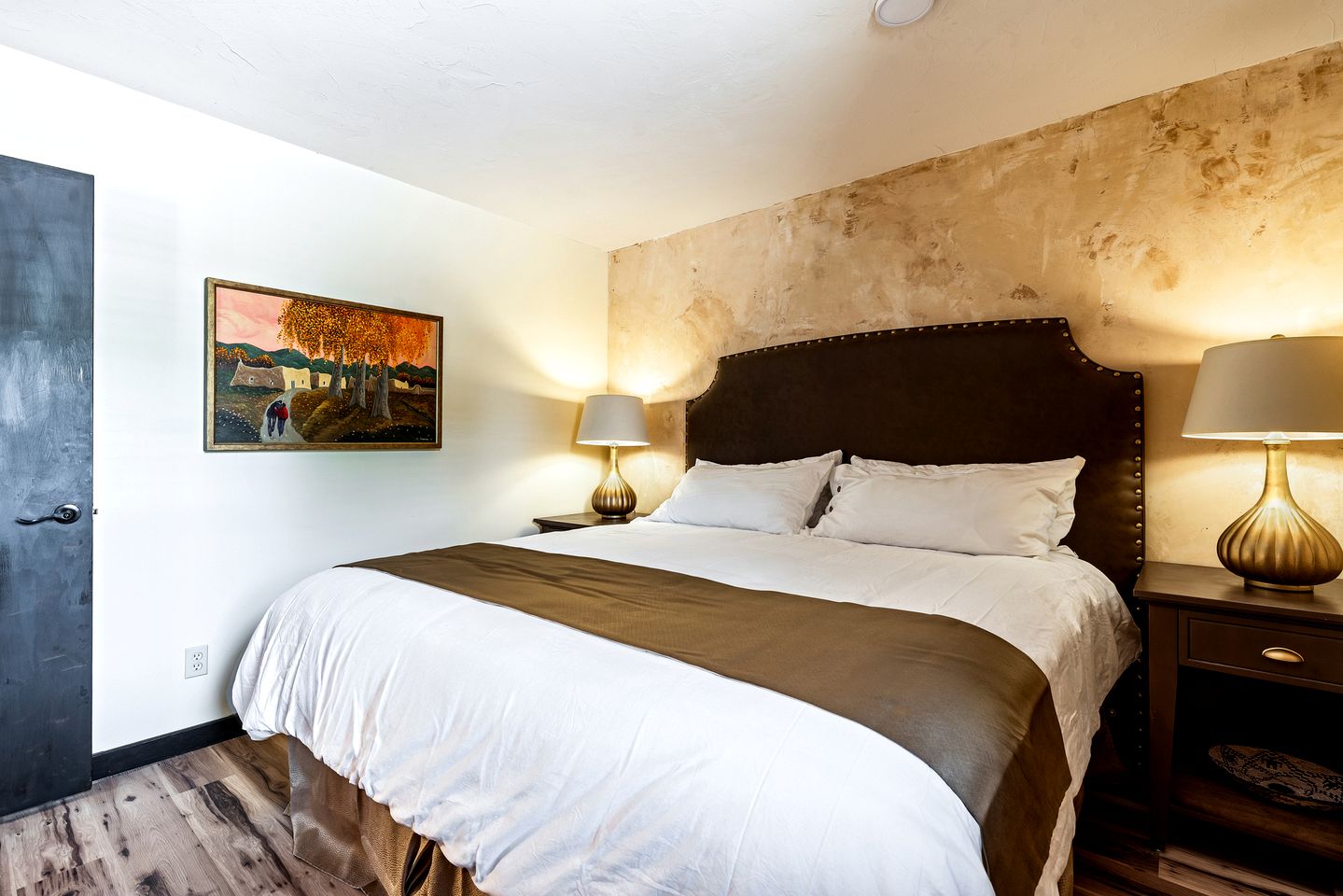 Newly Renovated Vacation Rental with Private Patio Near Glamping & RV Park in Taos, New Mexico