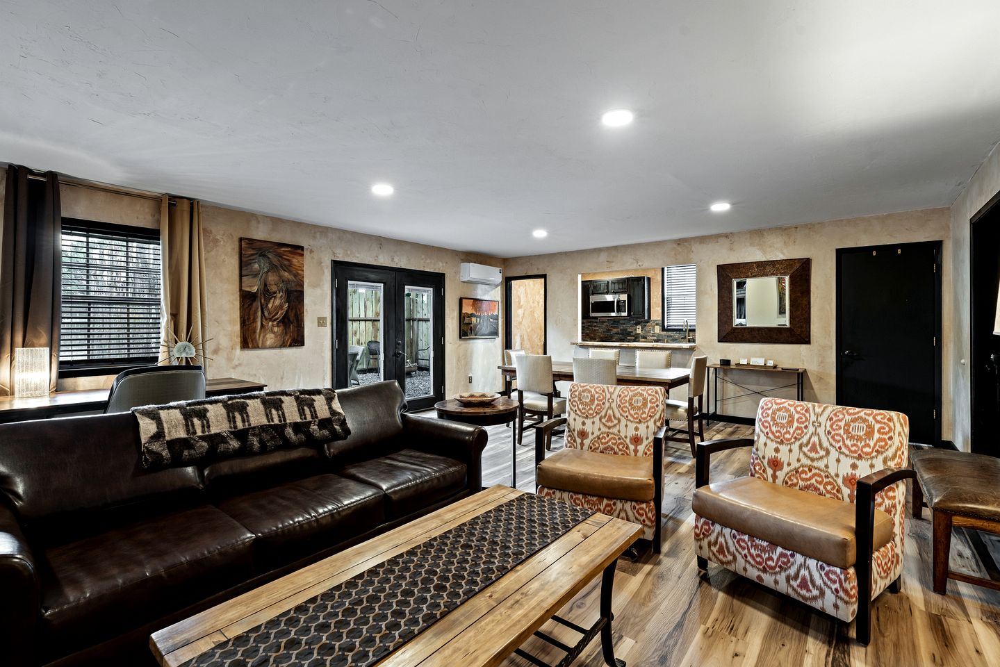 Newly Renovated Vacation Rental with Private Patio Near Glamping & RV Park in Taos, New Mexico