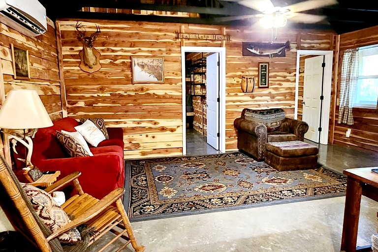 Cabins (United States of America, Lebanon, Missouri)