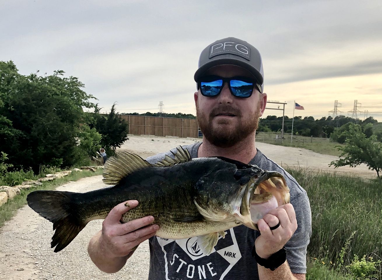 Lodge for Adventure Glamping for Families or Large Groups on Lake Godstone, Texas