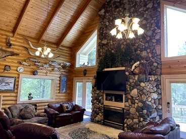 Cozy Log Cabin Close to Yellowstone National Park, Idaho