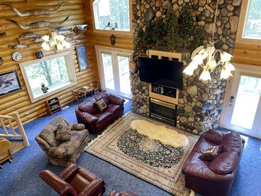 Cozy Log Cabin Close to Yellowstone National Park, Idaho photo 3