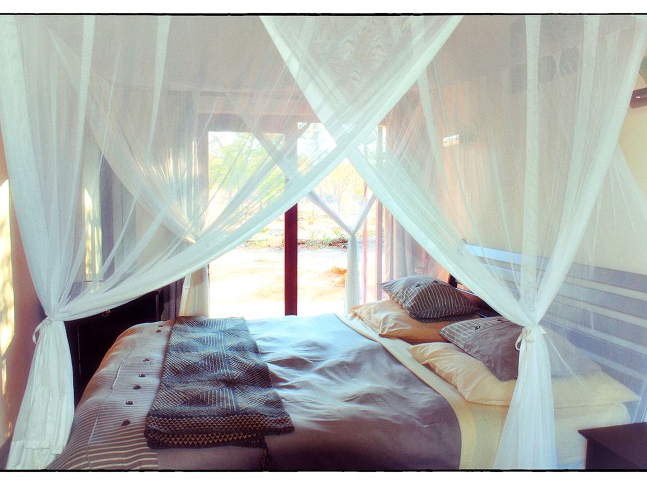 Luxury Hut Rental at Resort Surrounded by African Bushland near Kruger National Park