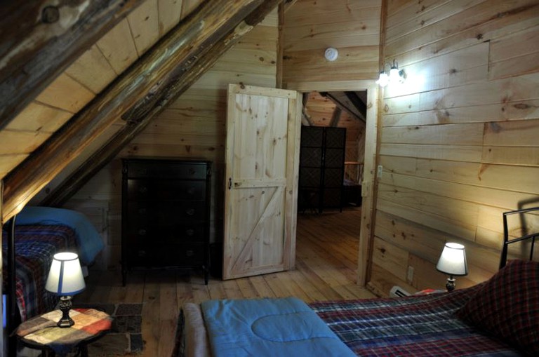 Cabins (St. Johnsville, New York, United States)