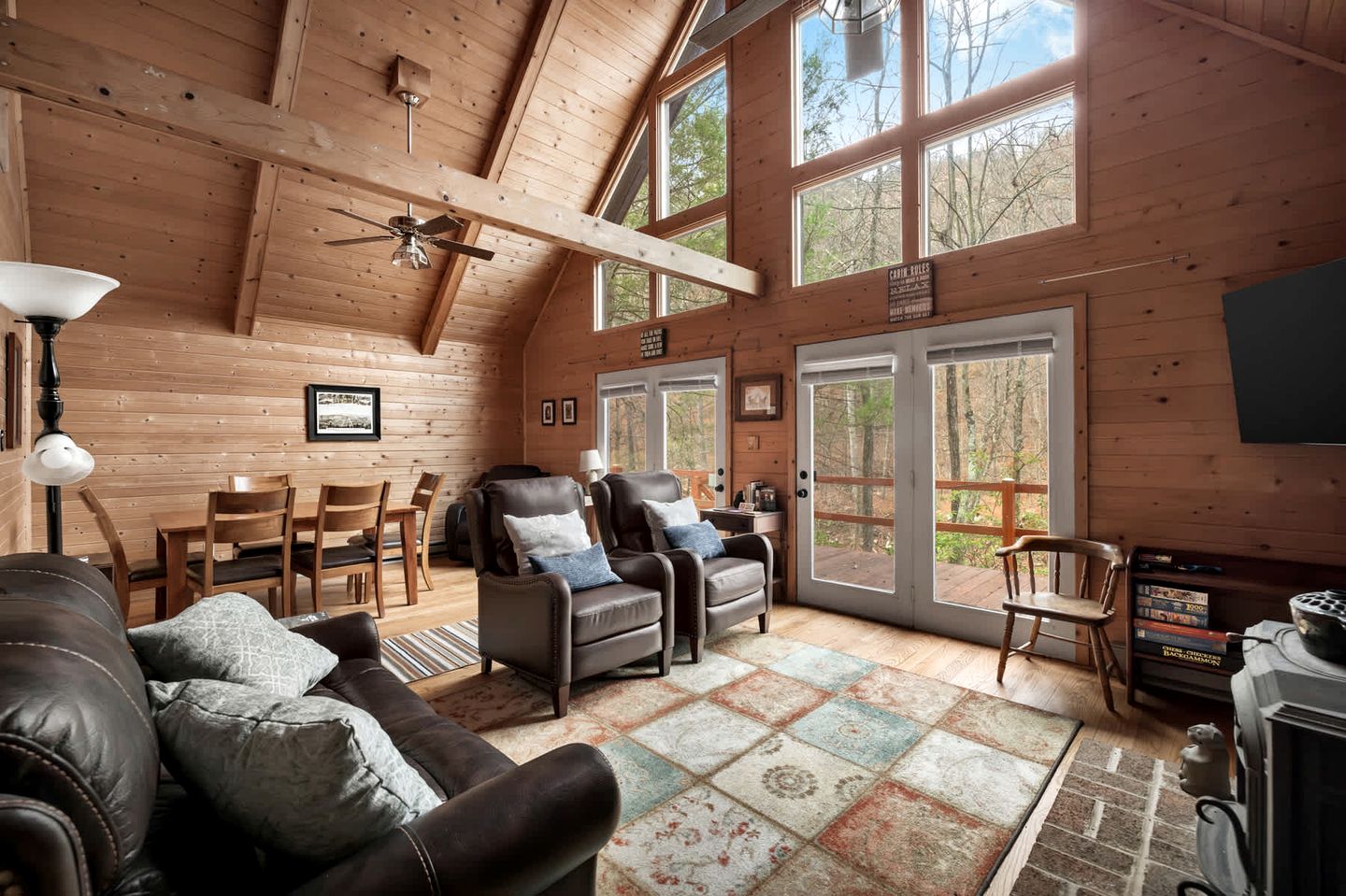 Serene, Creekside Cabin with Wood-Burning Stove for a Tranquil Getaway in the West Virginia Mountains