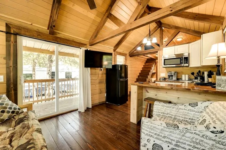 Cabins (United States of America, Branson, Missouri)