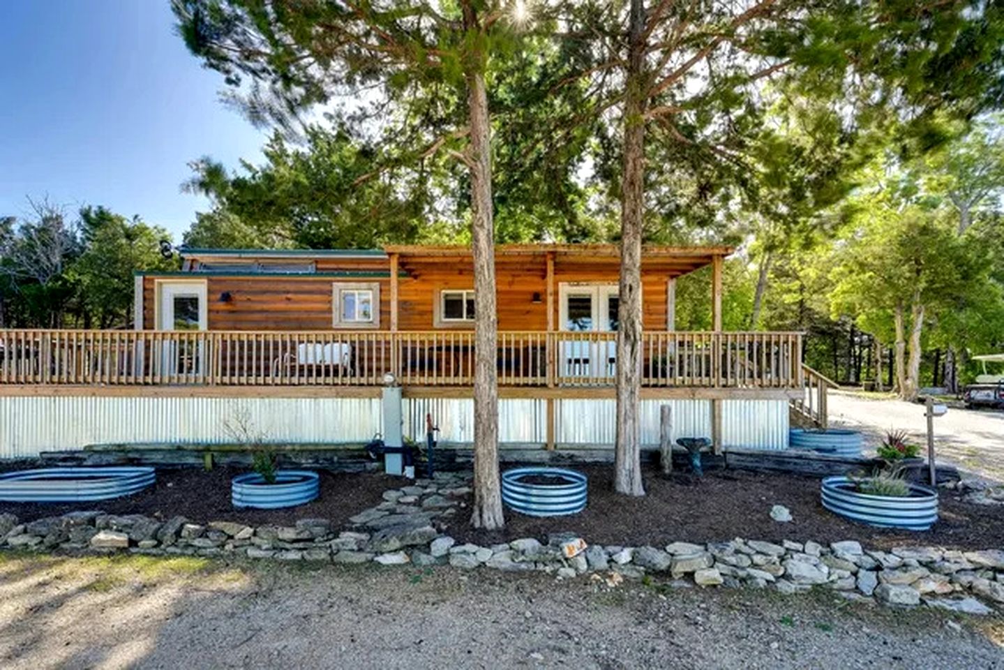 Peaceful Family Cabin with Community Pool & Outdoor Fire Pit in Branson, Missouri