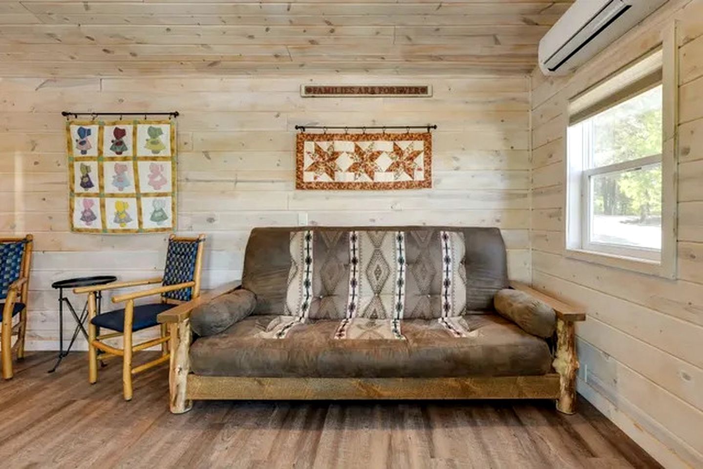 Peaceful Family Cabin with Community Pool & Outdoor Fire Pit in Branson, Missouri