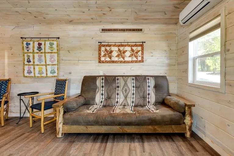 Cabins (United States of America, Branson, Missouri)