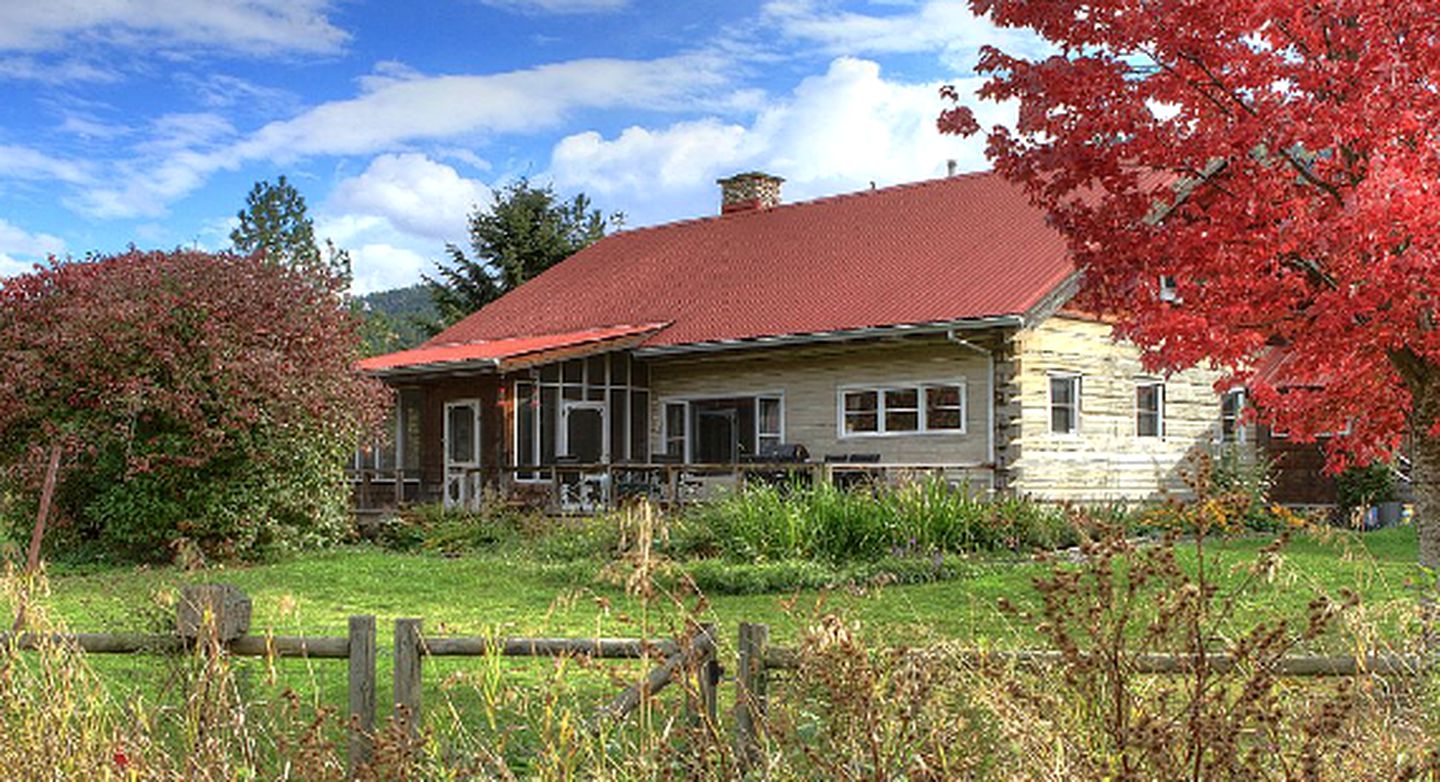 Peaceful Cabin Rental with Stunning Views near Vernon, British Columbia