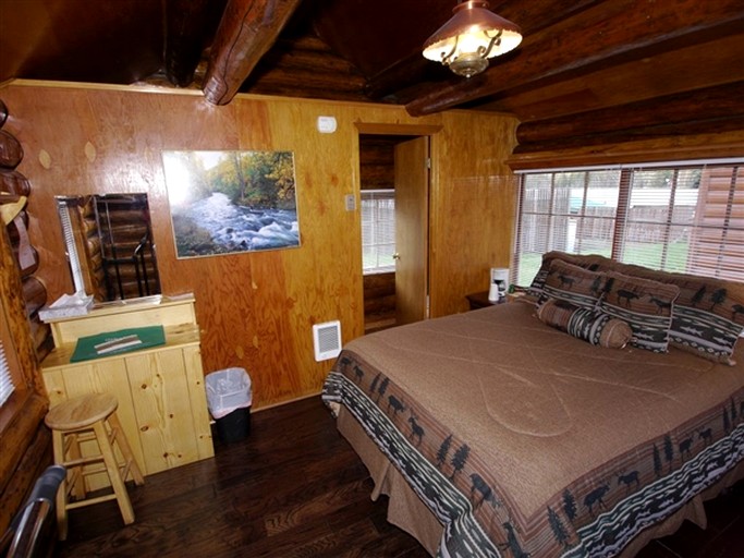 Log Cabins (United States of America, Cooper Landing, Alaska)