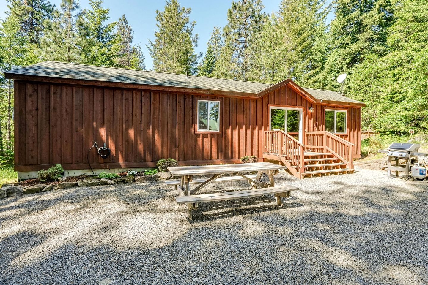 Charming Log Cabin for Families near Mount Rainier, Washington