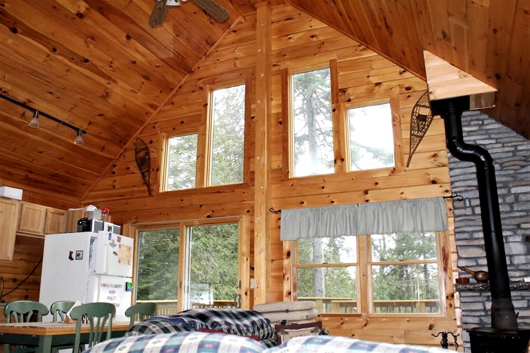 Log Cabins (United States of America, Sullivan, Maine)