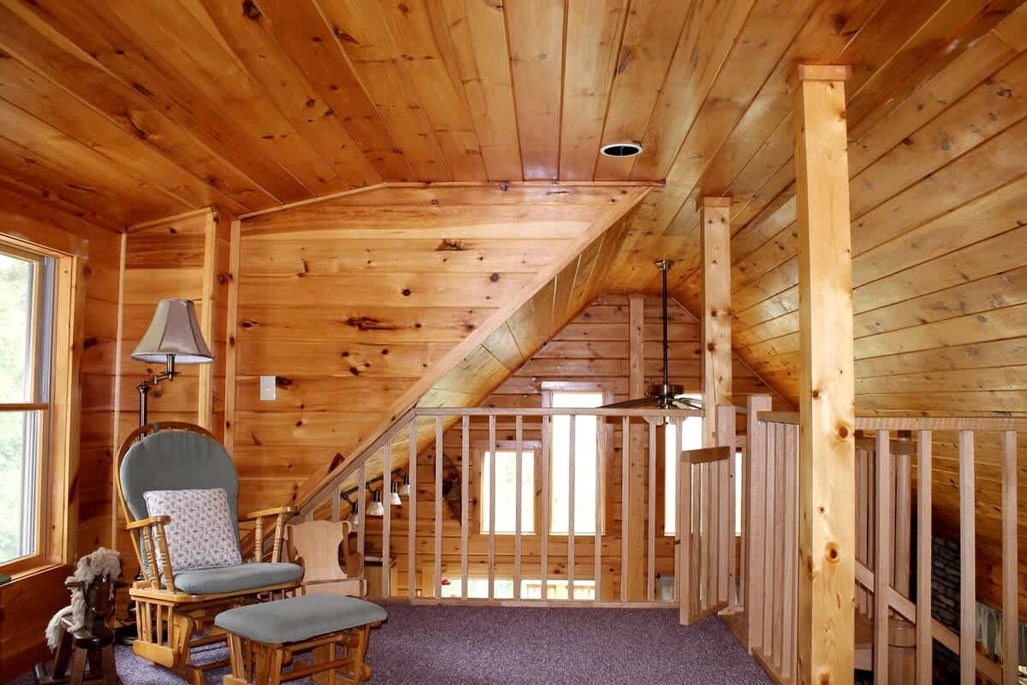 Beautiful Log Cabin Surrounded by Trees by Saltwater Tidal Cove for a Peaceful Getaway in Sullivan, Maine