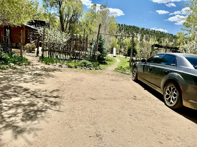 Cabins (United States of America, San Cristobal, New Mexico)