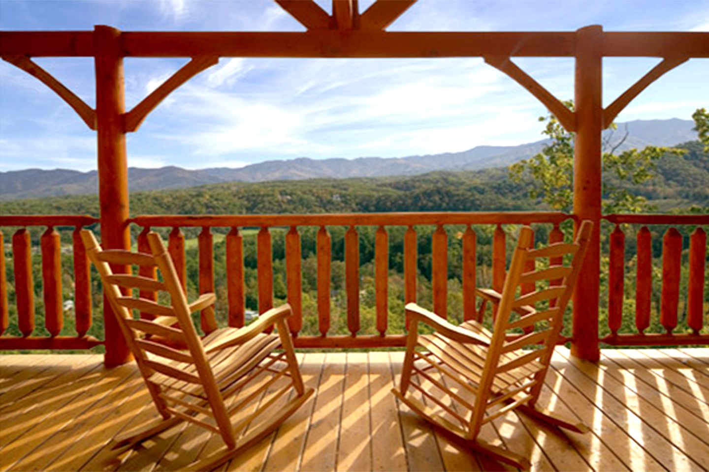 Luxury Log Cabin Rental for Smoky Mountain Glamping in Sevierville, Tennessee