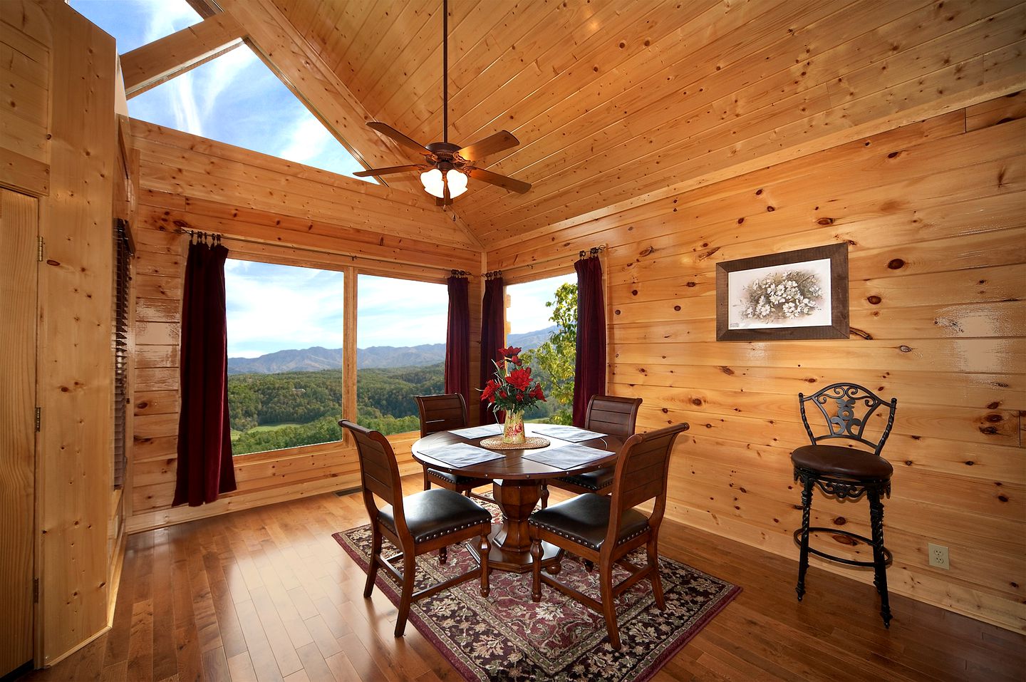 Luxury Log Cabin Rental for Smoky Mountain Glamping in Sevierville, Tennessee