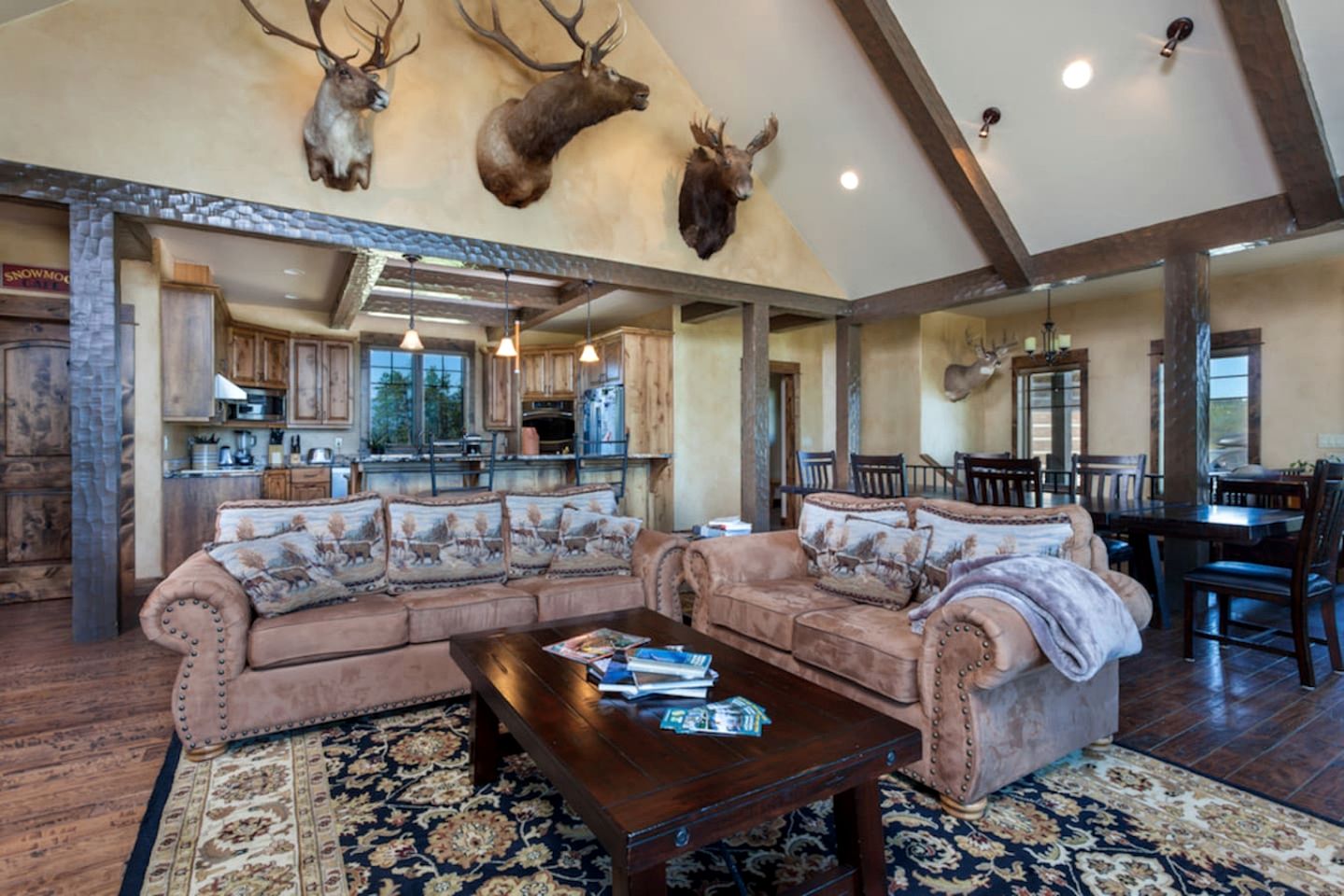 Amazing Log Cabin Rental with Pool Table in the Mountains in West Glacier, Montana