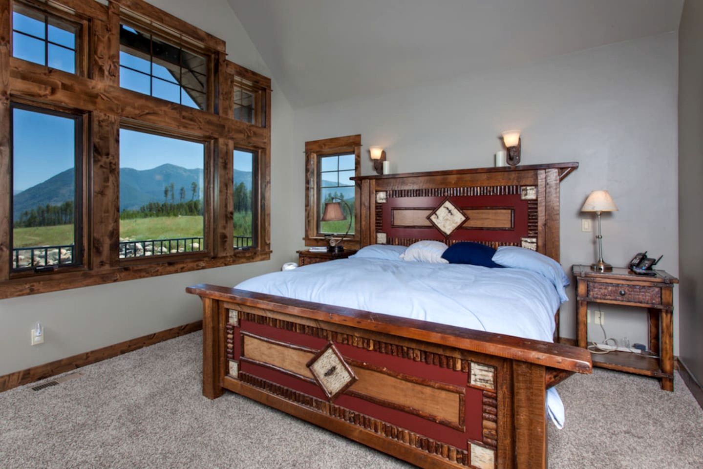 Amazing Log Cabin Rental with Pool Table in the Mountains in West Glacier, Montana