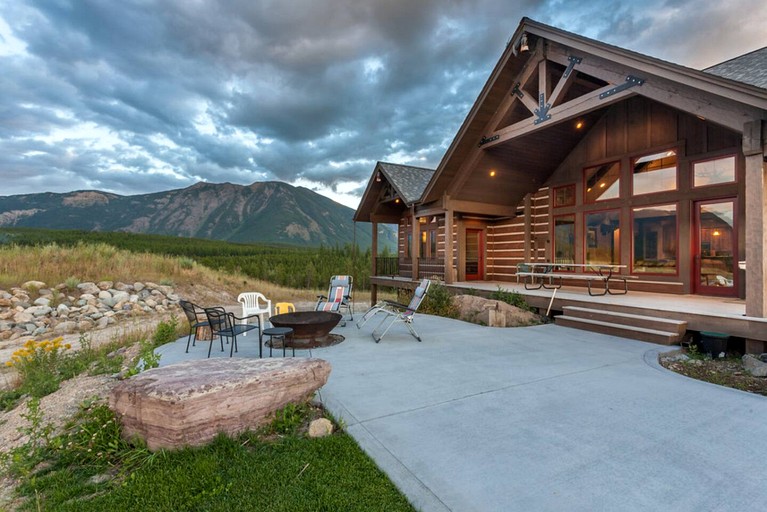 Log Cabins (United States of America, West Glacier, Montana)