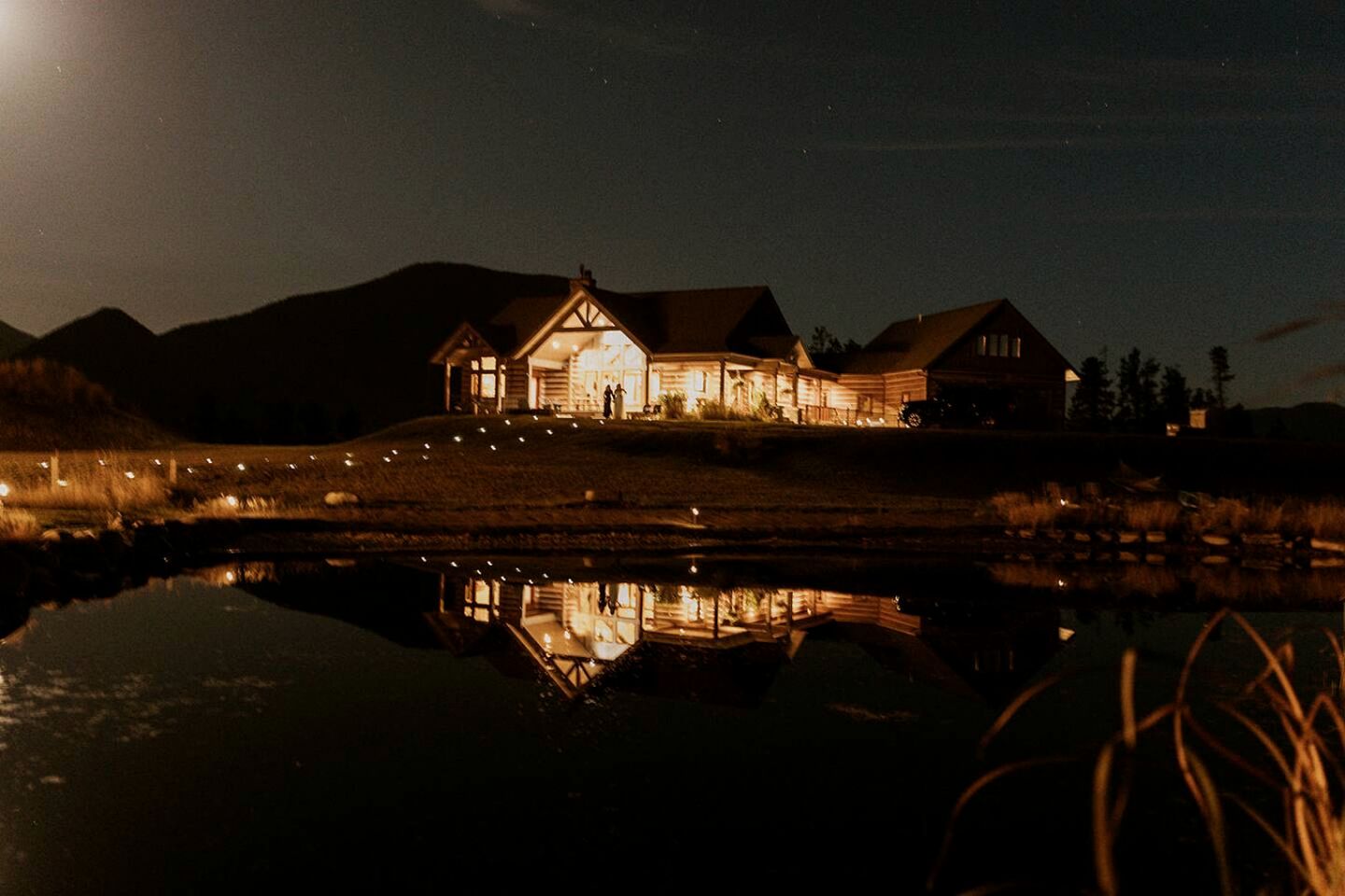 Amazing Log Cabin Rental with Pool Table in the Mountains in West Glacier, Montana