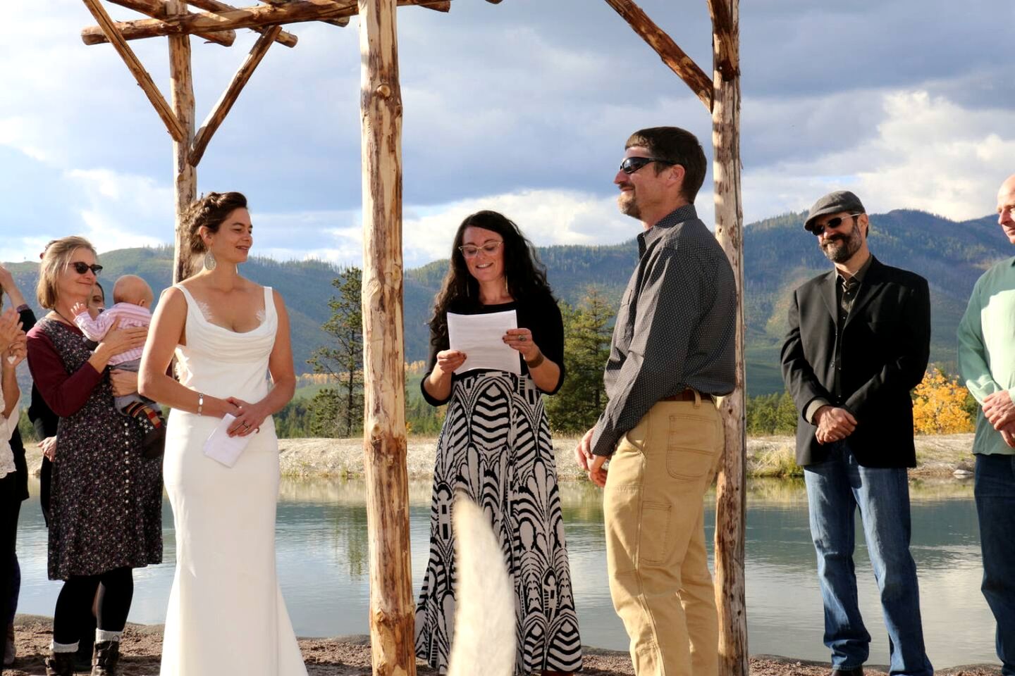 Amazing Log Cabin Rental with Pool Table in the Mountains in West Glacier, Montana