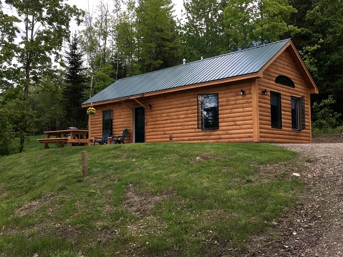 Cabins (United States of America, Hyde Park, Vermont)