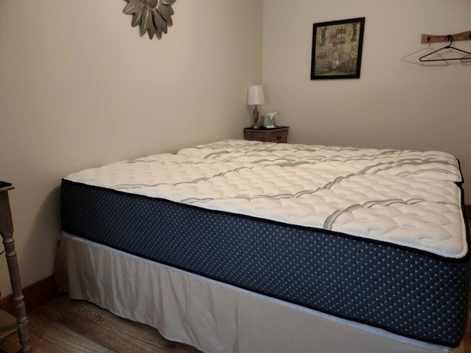 Cabins (United States of America, Hyde Park, Vermont)