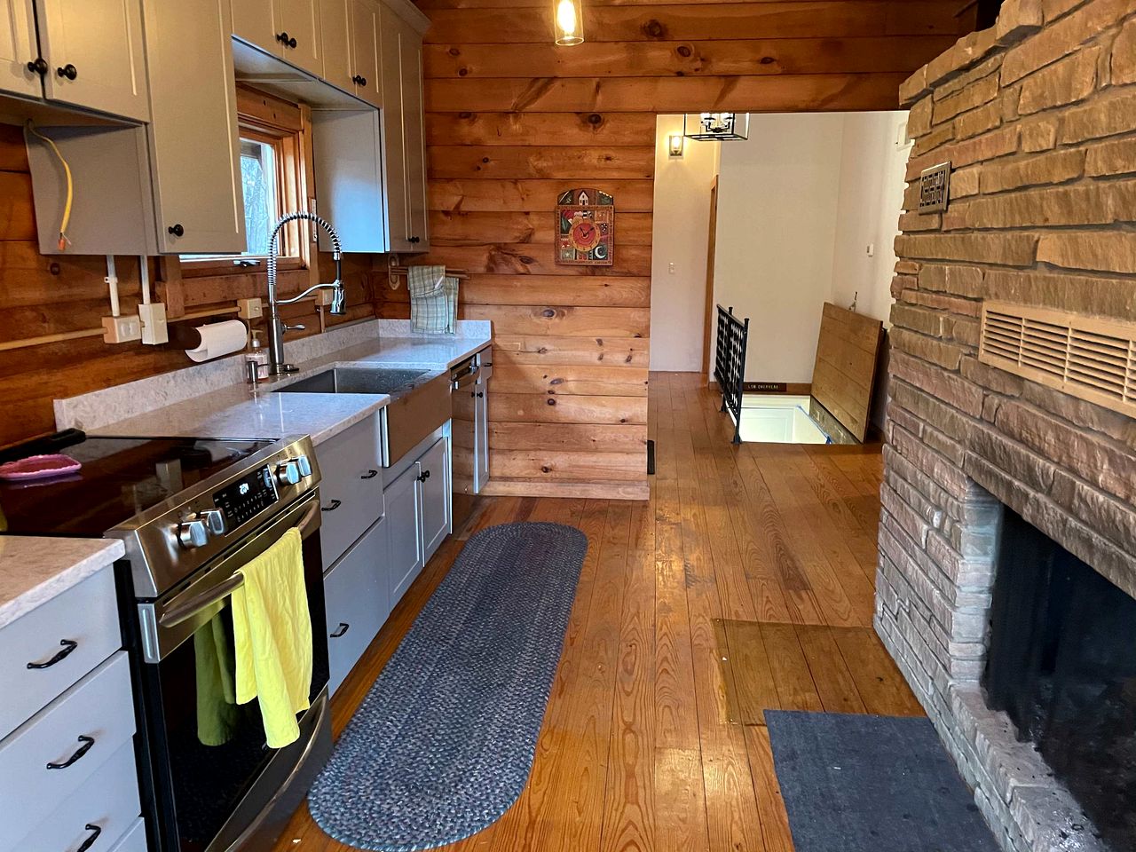 Secluded, Solar Powered Log Cabin on the Great Cacapon River, Perfect for Large Group Getaways to the West Virginia Wilderness