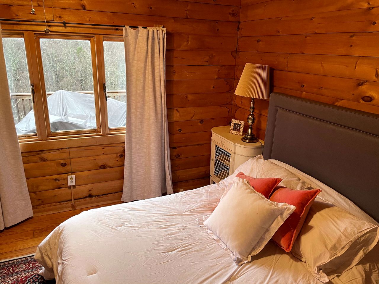 Secluded, Solar Powered Log Cabin on the Great Cacapon River, Perfect for Large Group Getaways to the West Virginia Wilderness