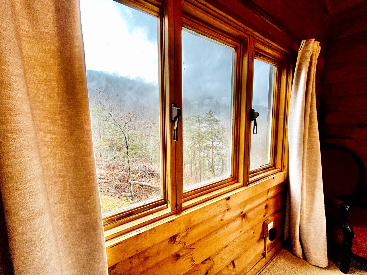 Secluded, Solar Powered Log Cabin on the Great Cacapon River, Perfect for Large Group Getaways to the West Virginia Wilderness