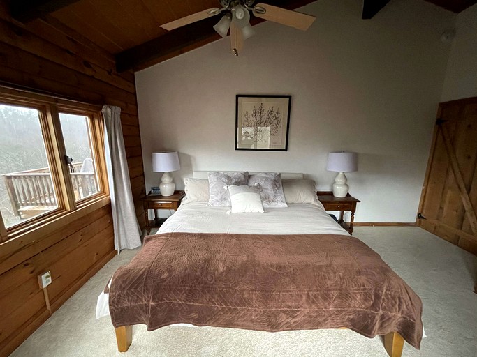 Log Cabins (United States of America, Great Cacapon, West Virginia)