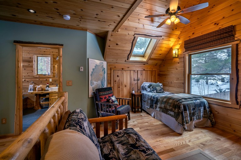 Log Cabins (United States of America, Wilmington, New York)