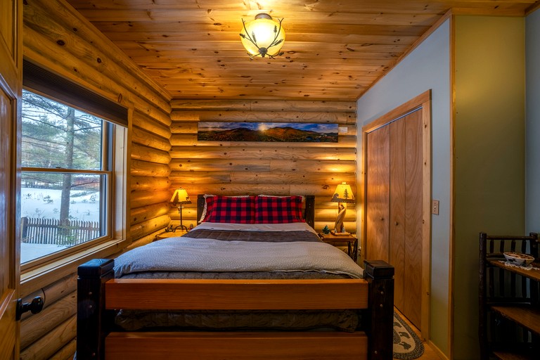 Log Cabins (United States of America, Wilmington, New York)