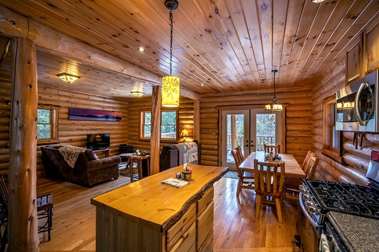 Log Cabins (United States of America, Wilmington, New York)
