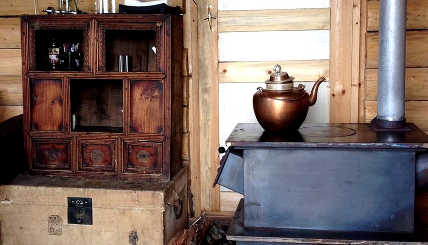 Log Cabins on Nomadic Glamping Site in Tibet