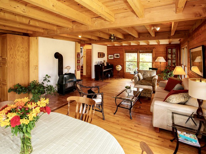 Log Cabins (Athens, Ohio, United States)