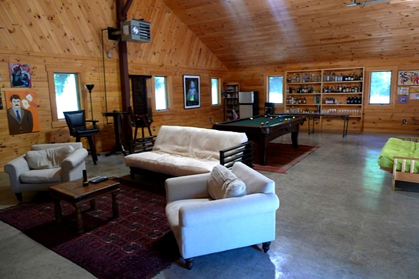 Spacious Family-Friendly Cabin with Games Room near Woodstock, New York